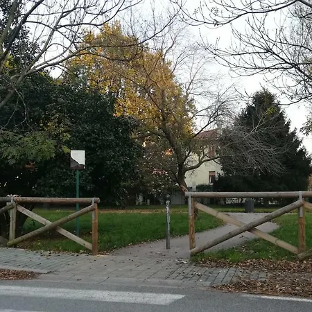 Stanze Al Parco 公寓 *